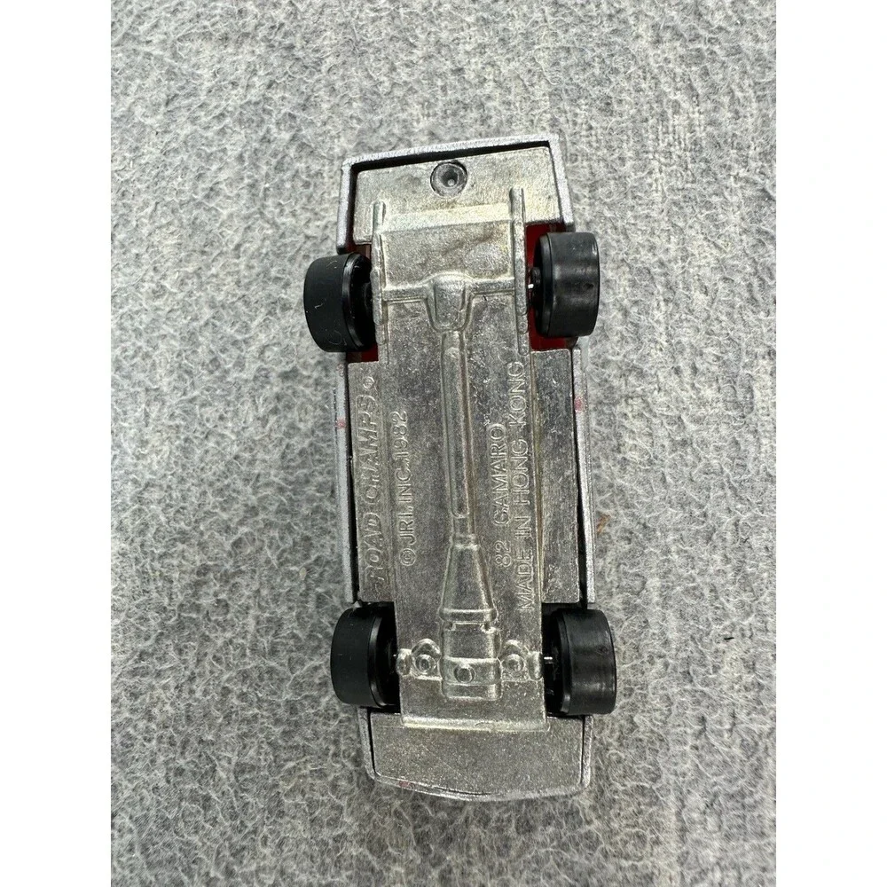 ROAD CHAMPS Classic Sports Die Cast Camaro Silver Car T5
